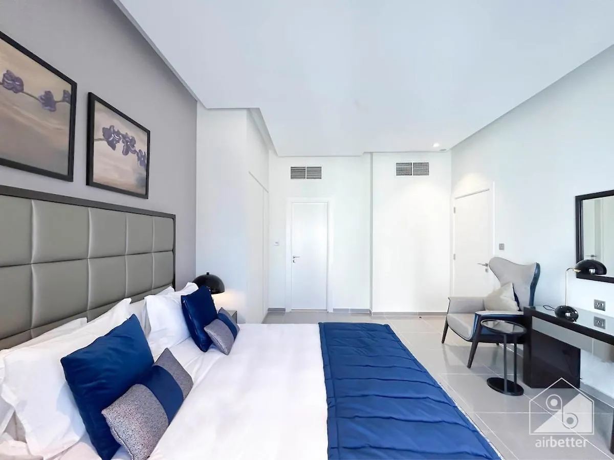 Luxury Stay At Damac Majestine With Balcony & Views Dubai Apartment