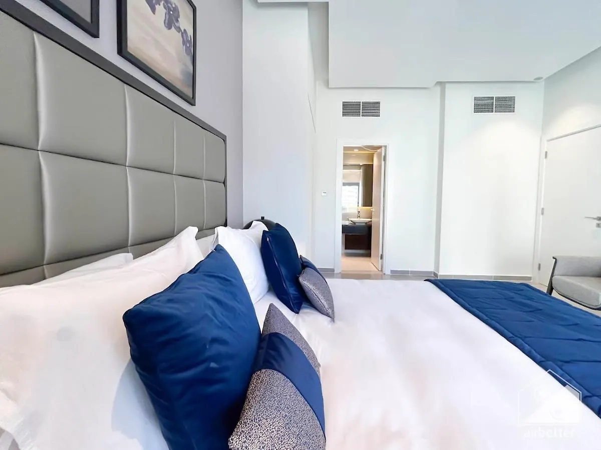 Apartment Luxury Stay At Damac Majestine With Balcony & Views Dubai